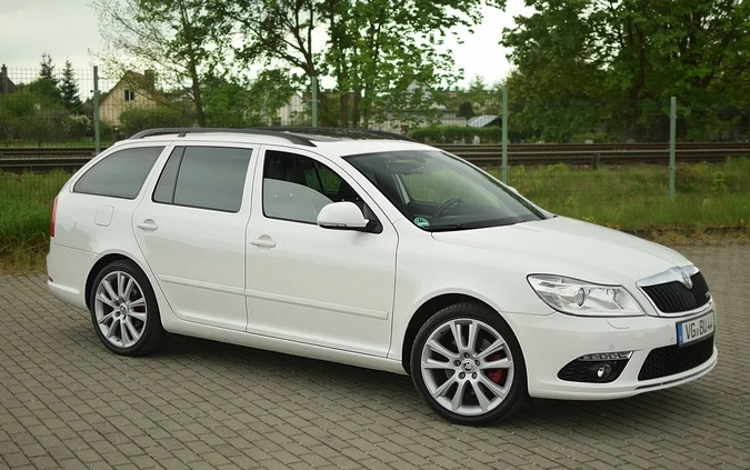 Skoda Octavia cena 31900 przebieg: 149000, rok produkcji 2011 z Czarne małe 529